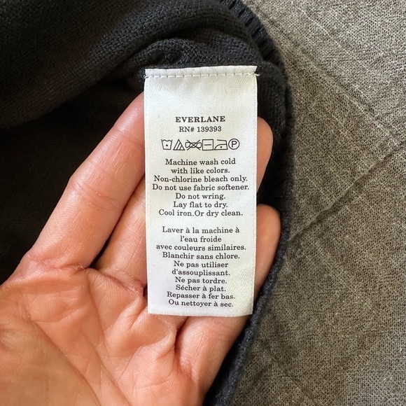 Everlane | The No-Sweat Sweater | Uniform - Picture 11 of 11
